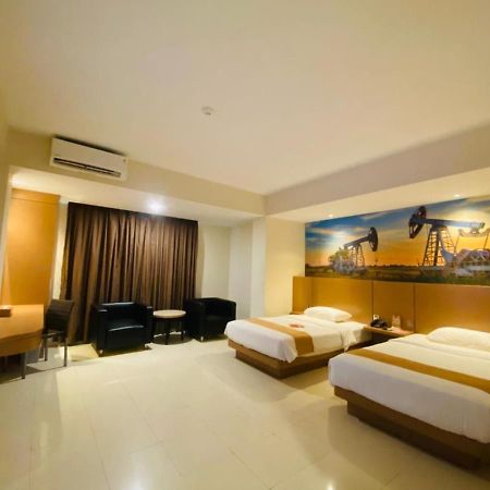 Comforta Dumai Hotel Buitenkant foto