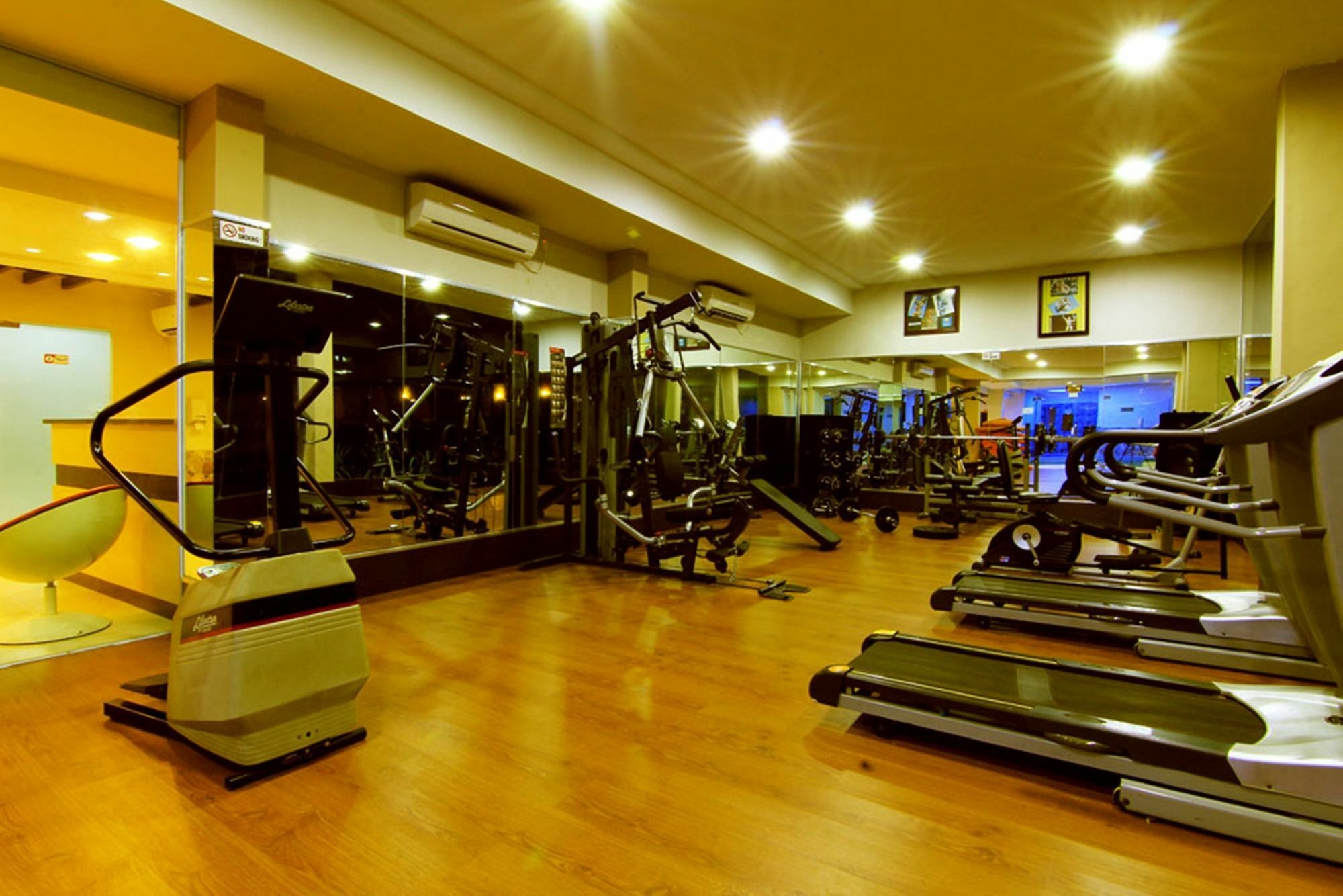 Comforta Dumai Buitenkant foto