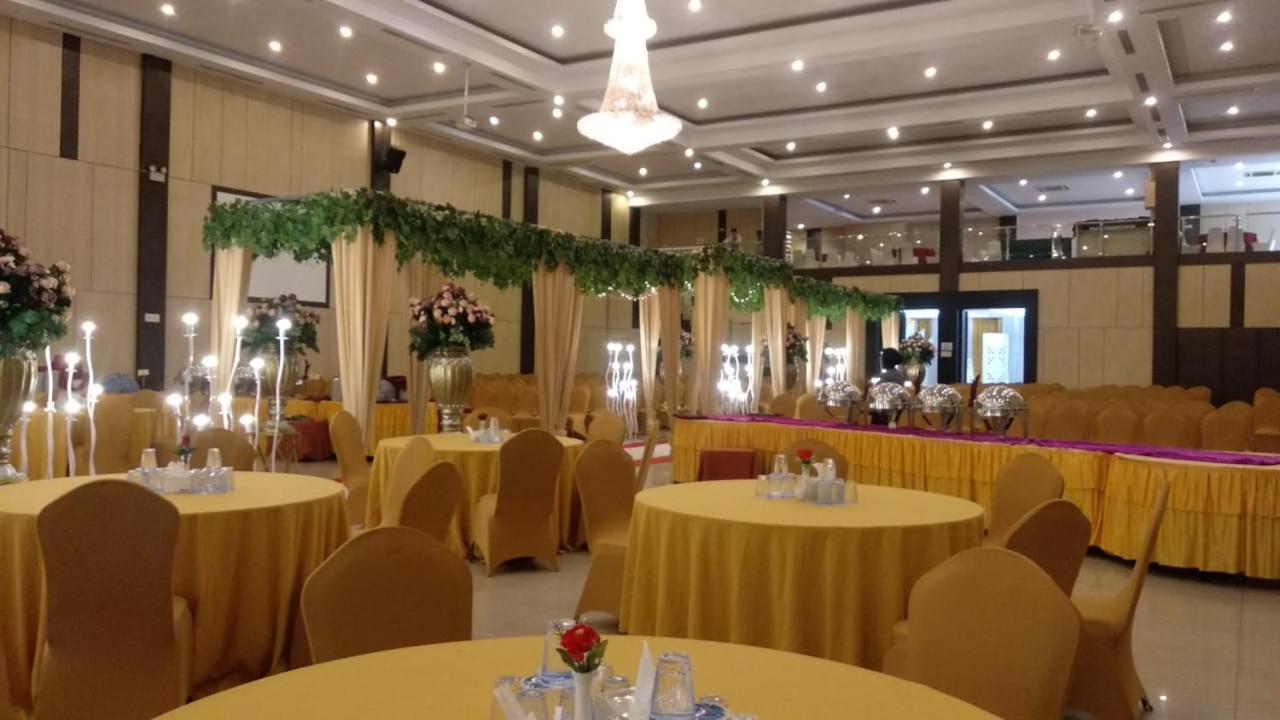 Comforta Dumai Hotel Buitenkant foto