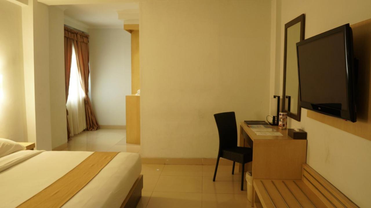 Comforta Dumai Hotel Buitenkant foto