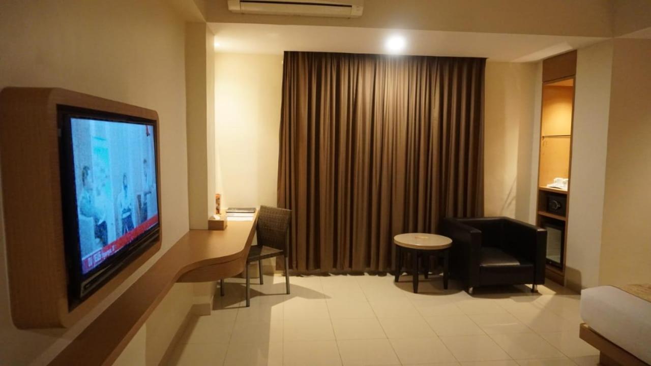 Comforta Dumai Hotel Buitenkant foto